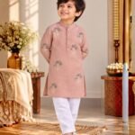 Gulabi Phool Kurta Pyjama Set